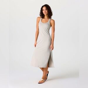 VUORI Halo Racerback Dress in Ecru Heather Size Large